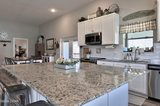 2063 Goff Rdg Road, Pineville, MO 64856