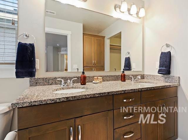 9185 W Tillamook Dr, Boise, ID 83709