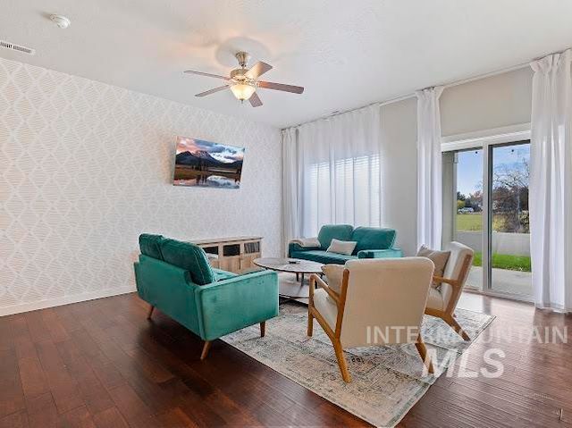 9185 W Tillamook Dr, Boise, ID 83709