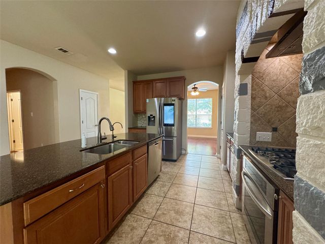 205 Saddle Ridge DR, Cedar Park, TX 78613