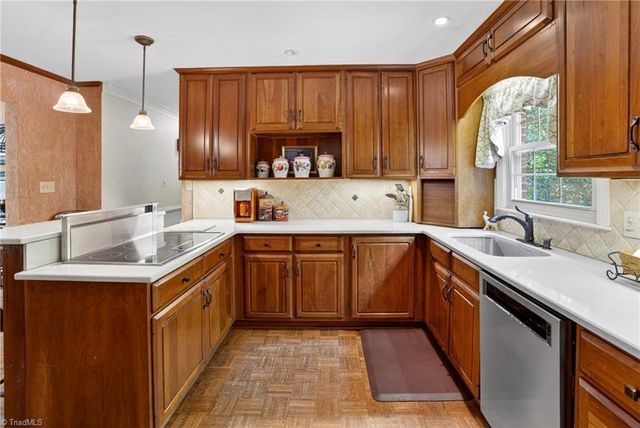 1319 Heathcliff Court, High Point, NC 27262