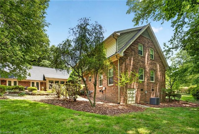 1319 Heathcliff Court, High Point, NC 27262