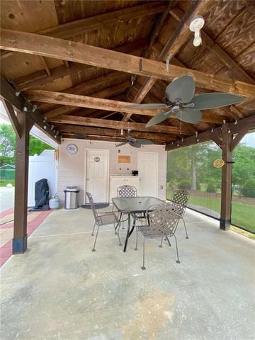 2822 Green Road, Loganville, GA 30052