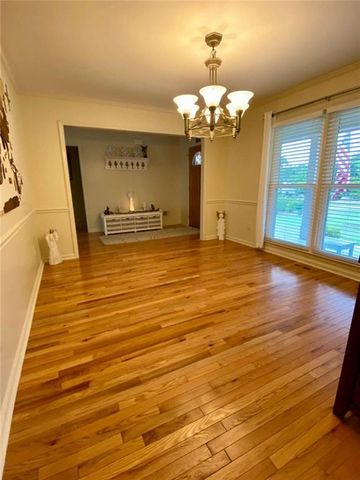 2822 Green Road, Loganville, GA 30052