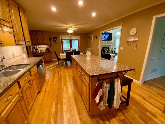 2822 Green Road, Loganville, GA 30052