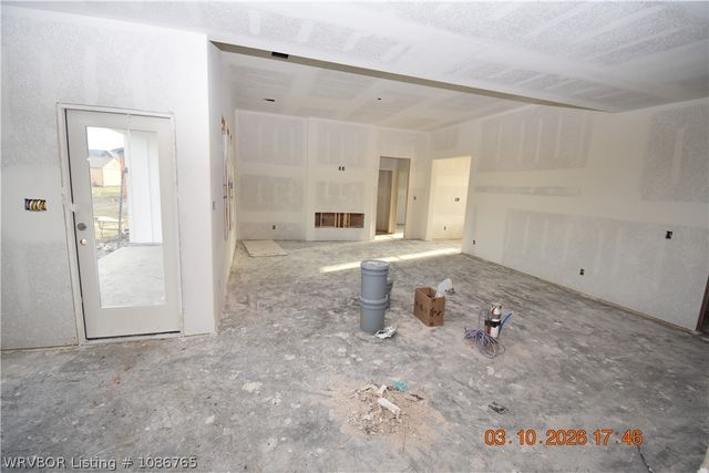 2028 Prairie Fire Drive, Sallisaw, OK 74955