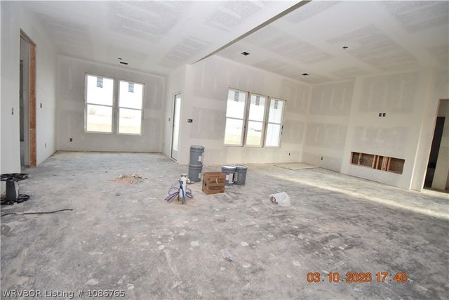 2028 Prairie Fire Drive, Sallisaw, OK 74955