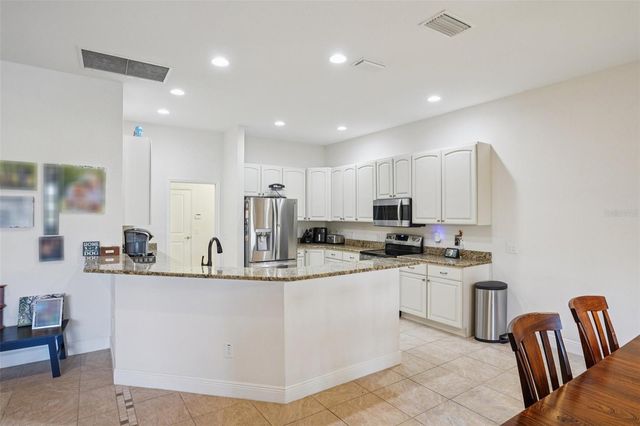 10144 LAKE MIONA WAY, Oxford, FL 34484