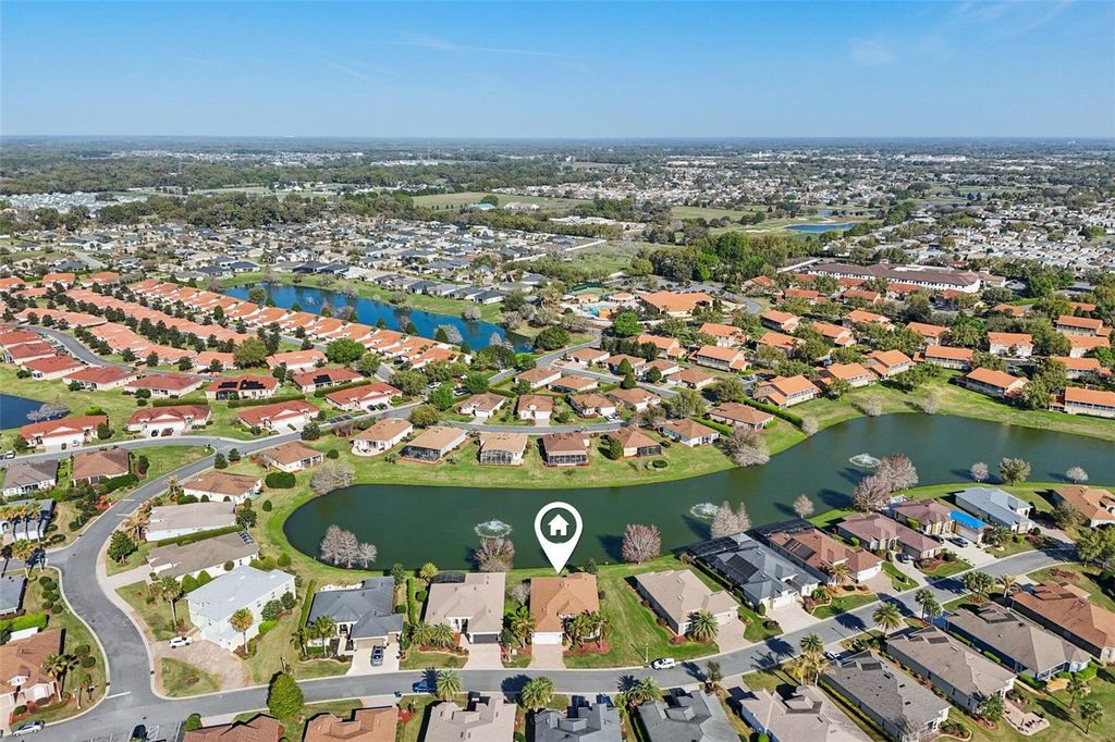 Image 34 of property listing at 10144 LAKE MIONA WAY, Oxford, FL 34484