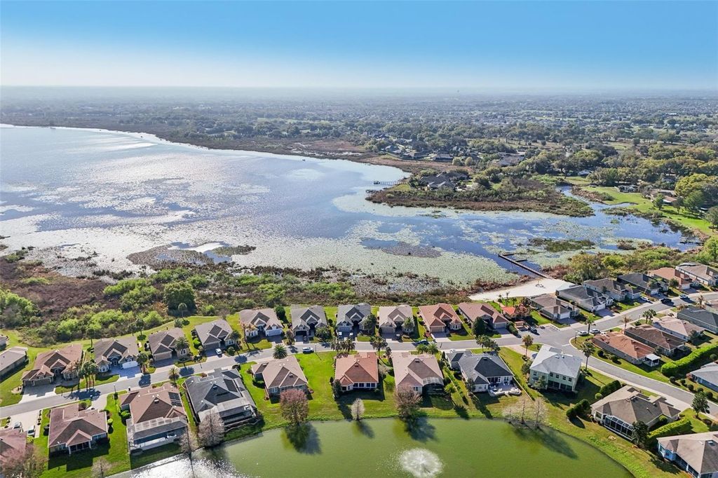 Image 36 of property listing at 10144 LAKE MIONA WAY, Oxford, FL 34484