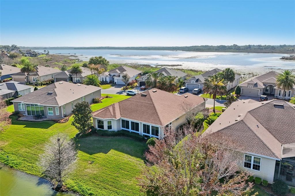 Image 41 of property listing at 10144 LAKE MIONA WAY, Oxford, FL 34484