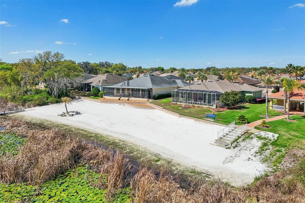 Image 45 of property listing at 10144 LAKE MIONA WAY, Oxford, FL 34484