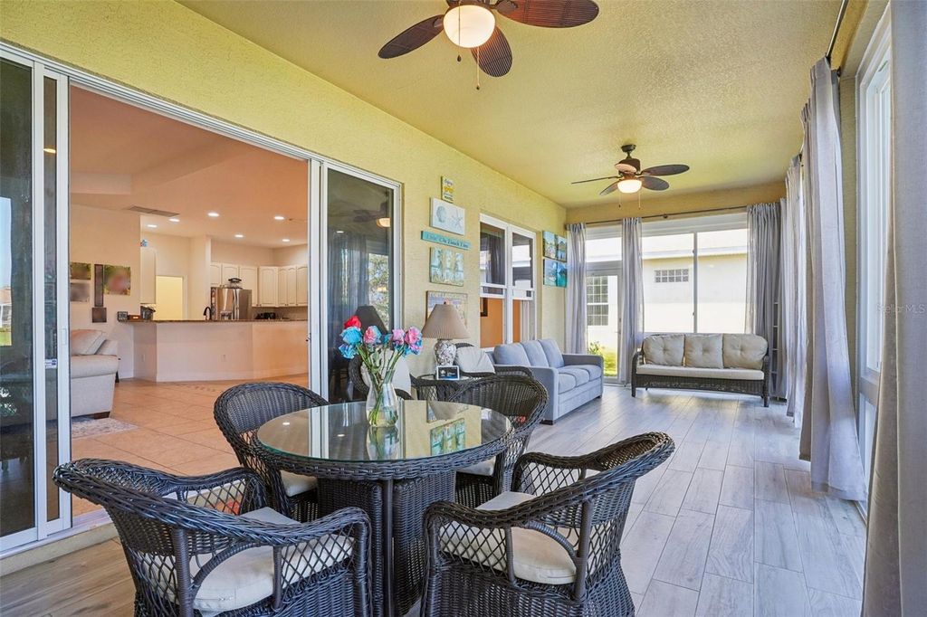 Image 9 of property listing at 10144 LAKE MIONA WAY, Oxford, FL 34484