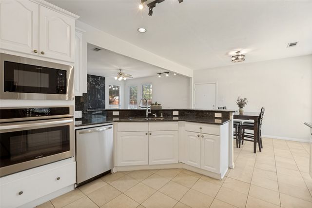 7735 Worthing Street, Dallas, TX 75252