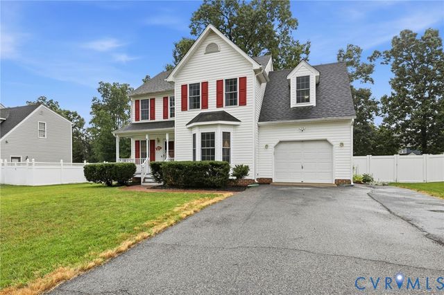 8443 Shepherds Watch Dr, Chesterfield, VA 23832