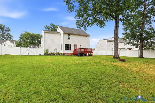 8443 Shepherds Watch Dr, Chesterfield, VA 23832