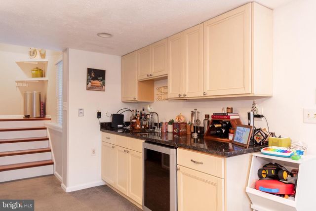 402 DODD DR NW, Leesburg, VA 20176