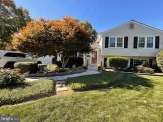402 DODD DR NW, Leesburg, VA 20176