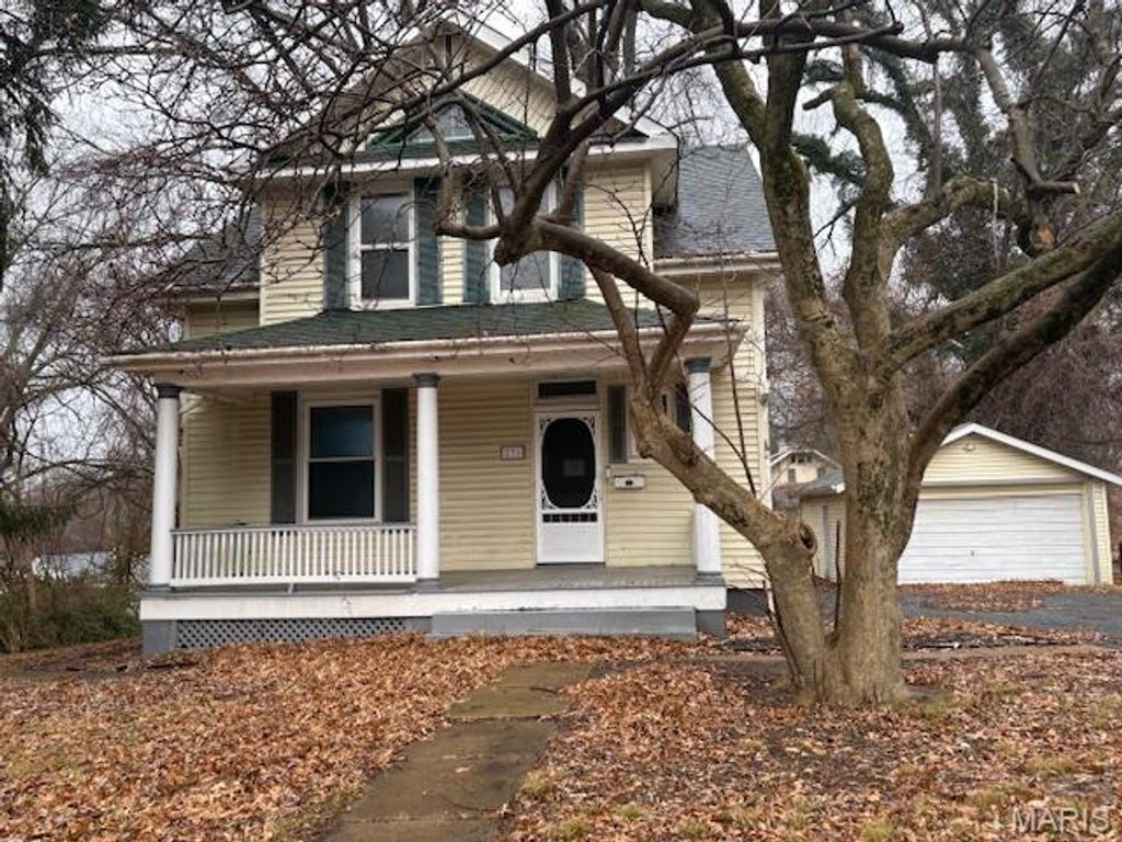 231 Georgia Avenue, Ferguson, MO 63135