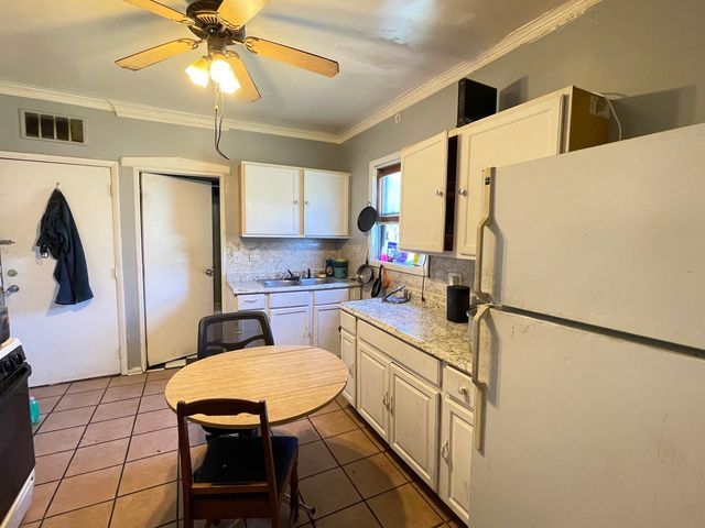 15736 Lathrop Avenue, Harvey, IL 60426