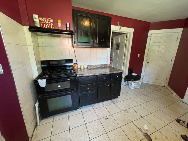 15736 Lathrop Avenue, Harvey, IL 60426