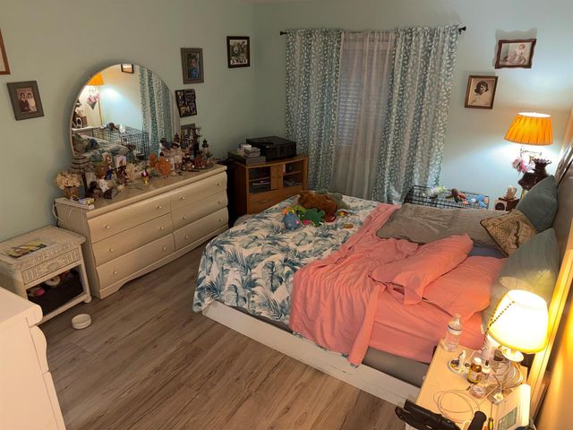 212 Lake Susan Lane, West Palm Beach, FL 33411