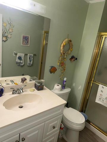 212 Lake Susan Lane, West Palm Beach, FL 33411
