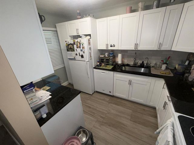 212 Lake Susan Lane, West Palm Beach, FL 33411