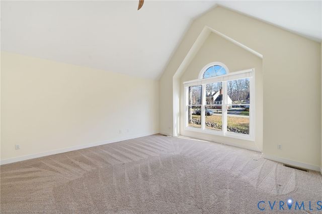 4404 Stoney Creek Pky, Chester, VA 23831