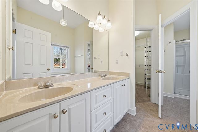 4404 Stoney Creek Pky, Chester, VA 23831