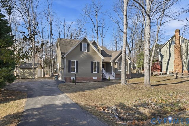 4404 Stoney Creek Pky, Chester, VA 23831