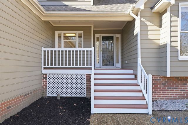 4404 Stoney Creek Pky, Chester, VA 23831