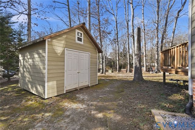 4404 Stoney Creek Pky, Chester, VA 23831