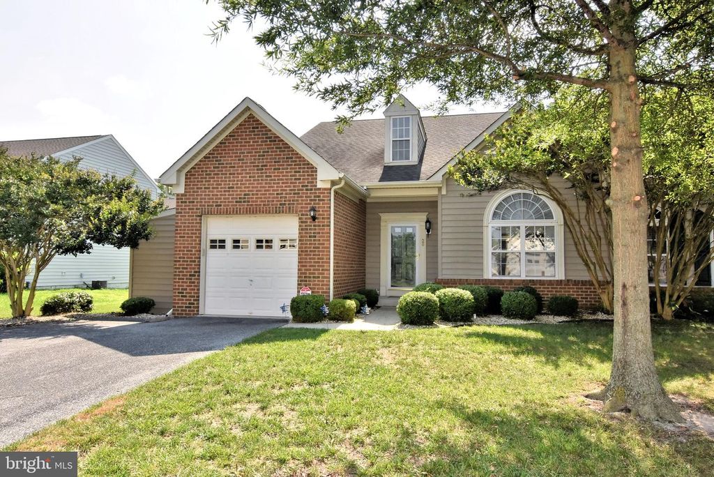 28 BRIGHTON ST, Ocean View, DE 19970