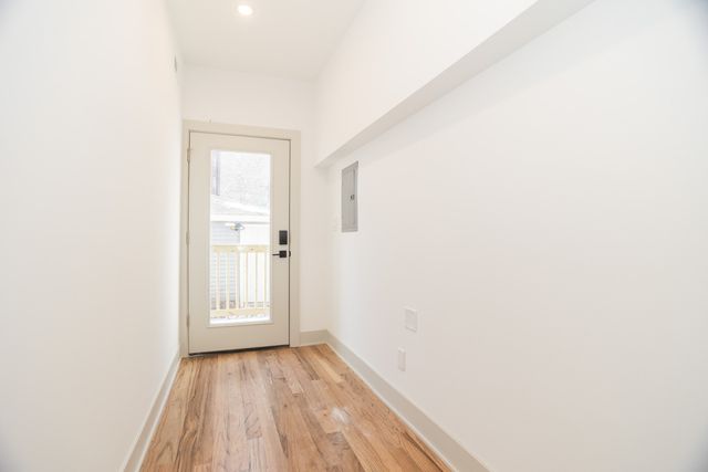 2028 N OAKLEY Avenue 1F, Chicago, IL 60647