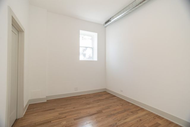 2028 N OAKLEY Avenue 1F, Chicago, IL 60647