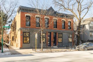 2028 N OAKLEY Avenue 1F, Chicago, IL 60647