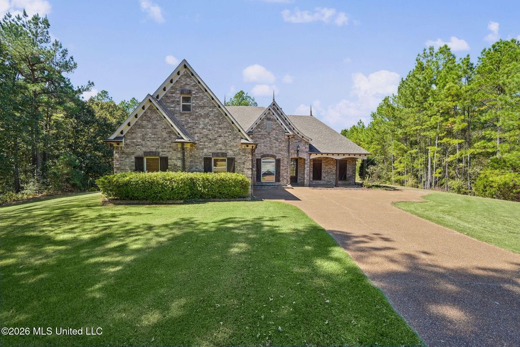 6 Miss Jan Drive, Byhalia, MS 38611 — exterior
