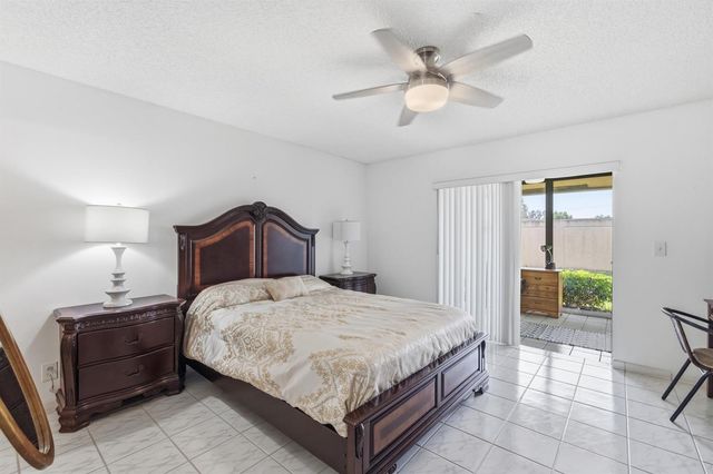 8128 Summerbreeze Lane, Boca Raton, FL 33496