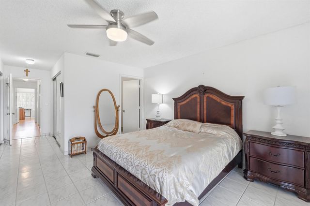 8128 Summerbreeze Lane, Boca Raton, FL 33496