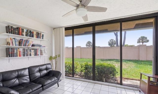 8128 Summerbreeze Lane, Boca Raton, FL 33496
