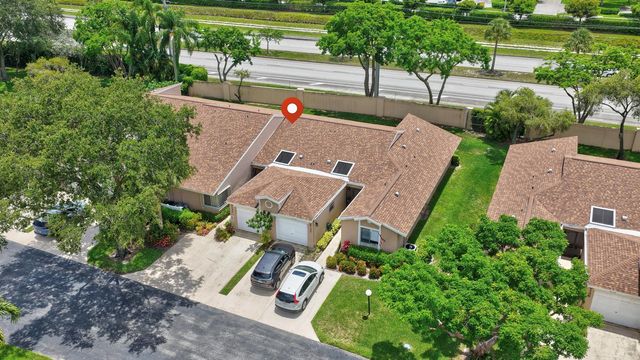 8128 Summerbreeze Lane, Boca Raton, FL 33496