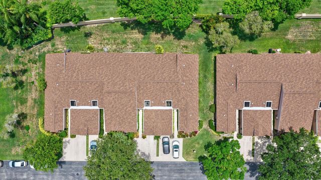8128 Summerbreeze Lane, Boca Raton, FL 33496