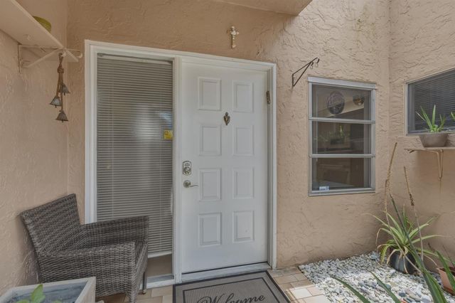 8128 Summerbreeze Lane, Boca Raton, FL 33496