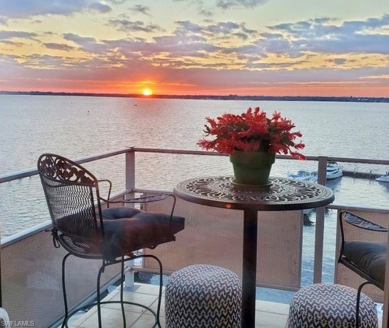 2350 W 1st ST 801, Fort Myers, FL 33901