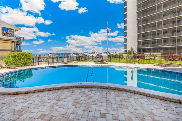 2350 W 1st ST 801, Fort Myers, FL 33901