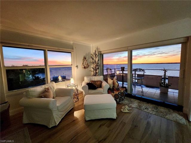 2350 W 1st ST 801, Fort Myers, FL 33901