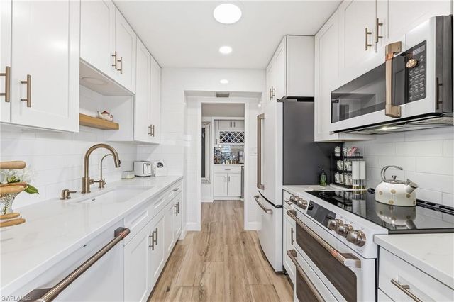 2350 W 1st ST 801, Fort Myers, FL 33901