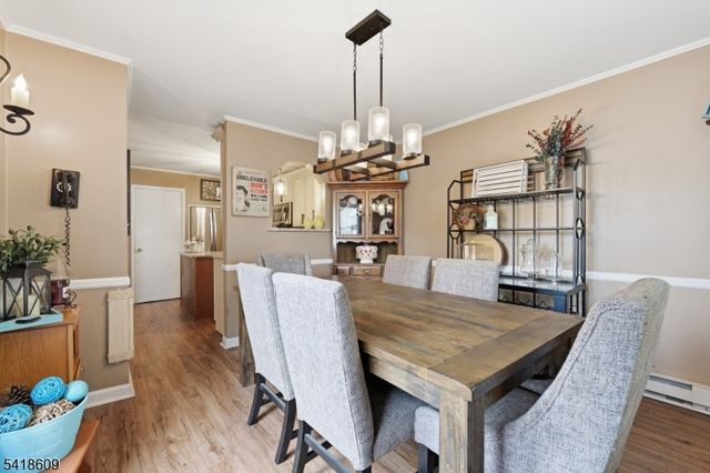 65 Carteret St, Bloomfield Twp., NJ 07003