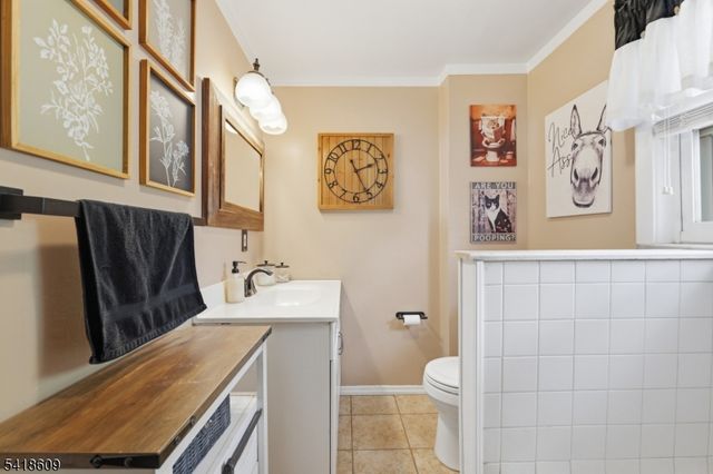 65 Carteret St, Bloomfield Twp., NJ 07003